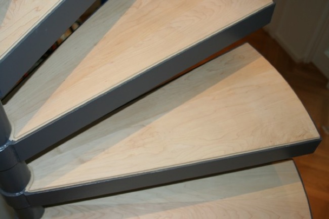 Dřevěné schody